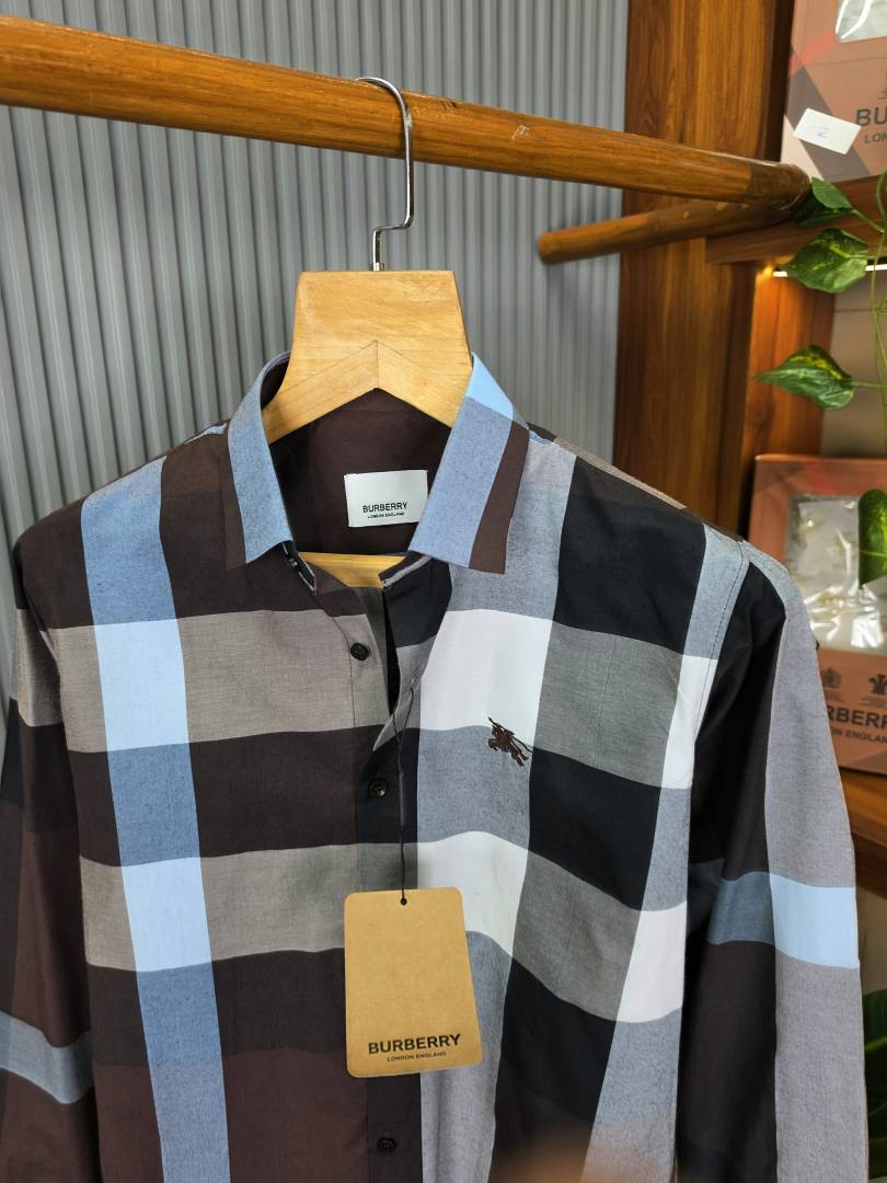 Burberry Check Pattern Shirt T08 3