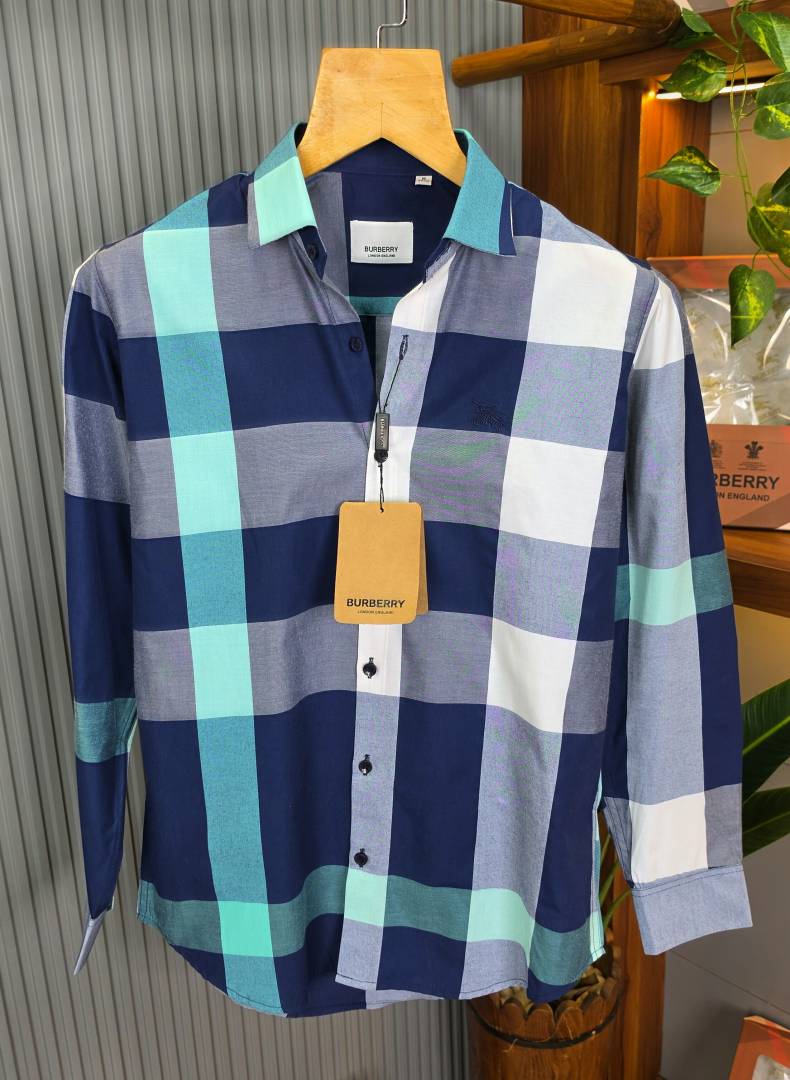 Burberry Check Pattern Shirt T08 2