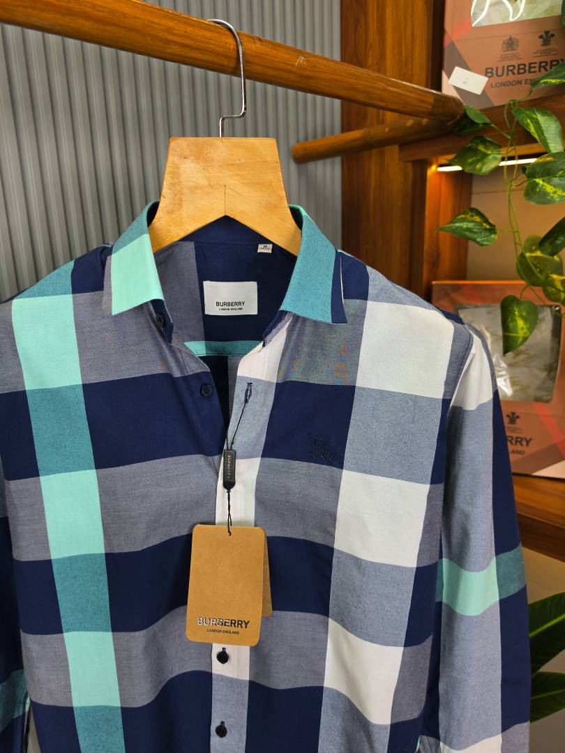Burberry Check Pattern Shirt T08 2