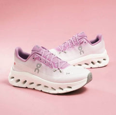 On Cloud Tilt Running Bloom Sakura Pink