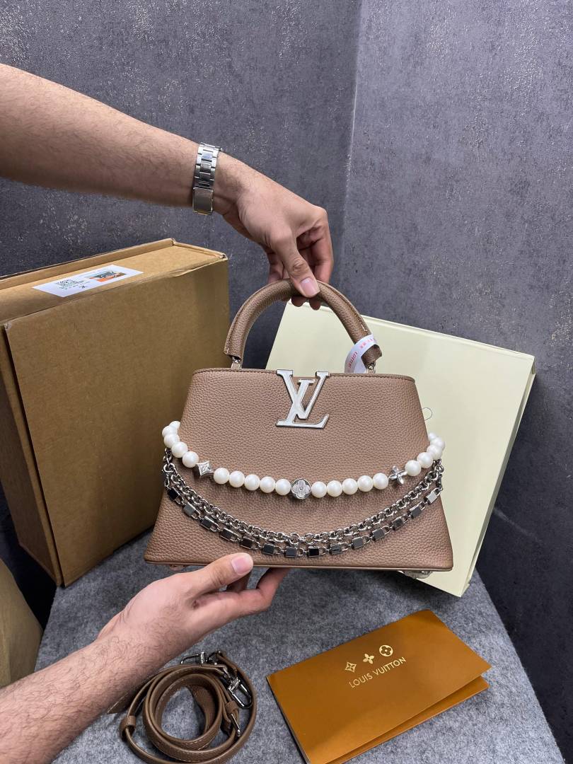 Louis Vuittion Capucines Medium Silver Khakhi OG Double Box With Dust Bag 981776 Silver Khakhi