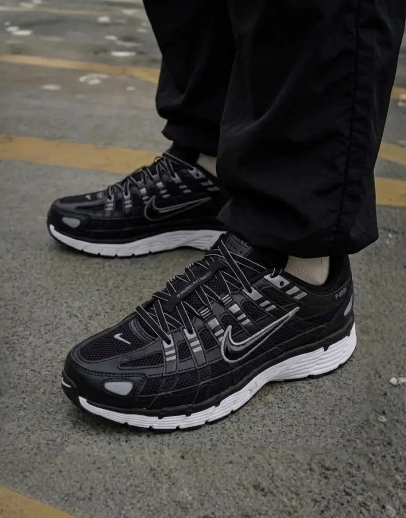Nike P 6000 Black/White/Metallic Silver