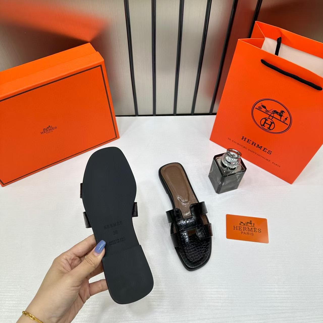 Hermes Paris Oran Flats Croc Leather Black For Her With OG Box & Carry Bag Black Slide