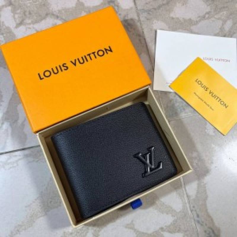Louis Vuittion Lv Black Leather Wallet M69829 Black Hardware