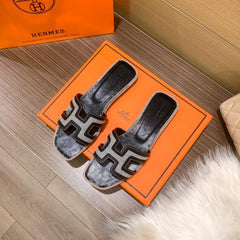 Hermes Paris Oran Flats With OG Box & Carry Bag (Black White - 920)