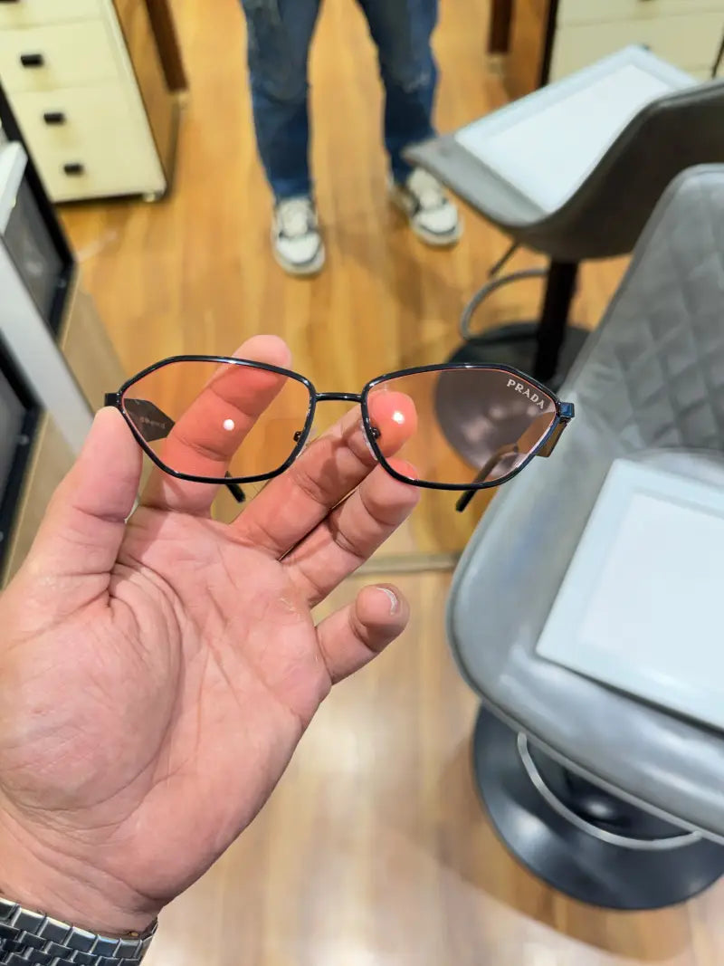 Prada 25073 black pink