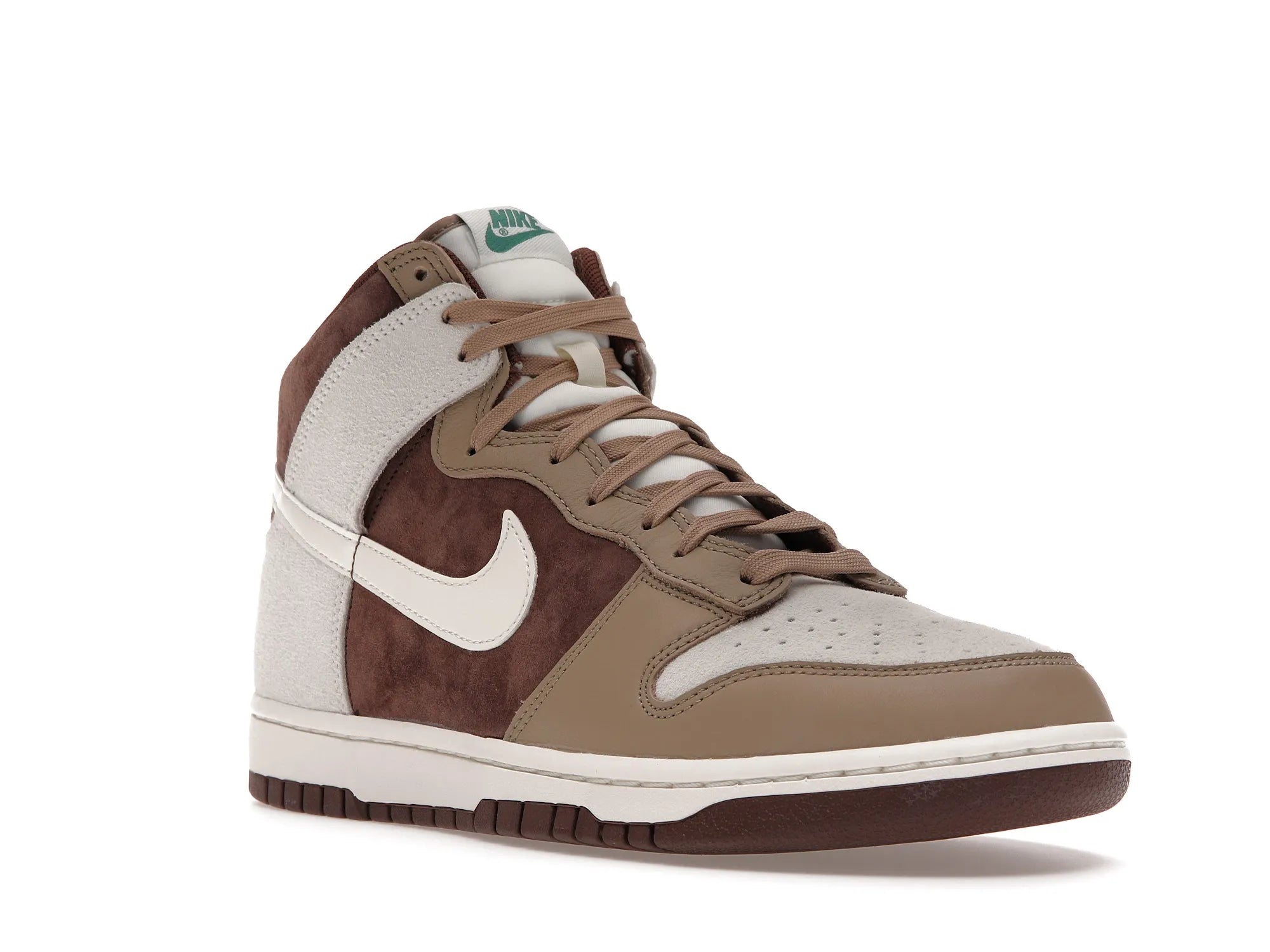 DUNK HIGH LIGHT CHOCOLATE