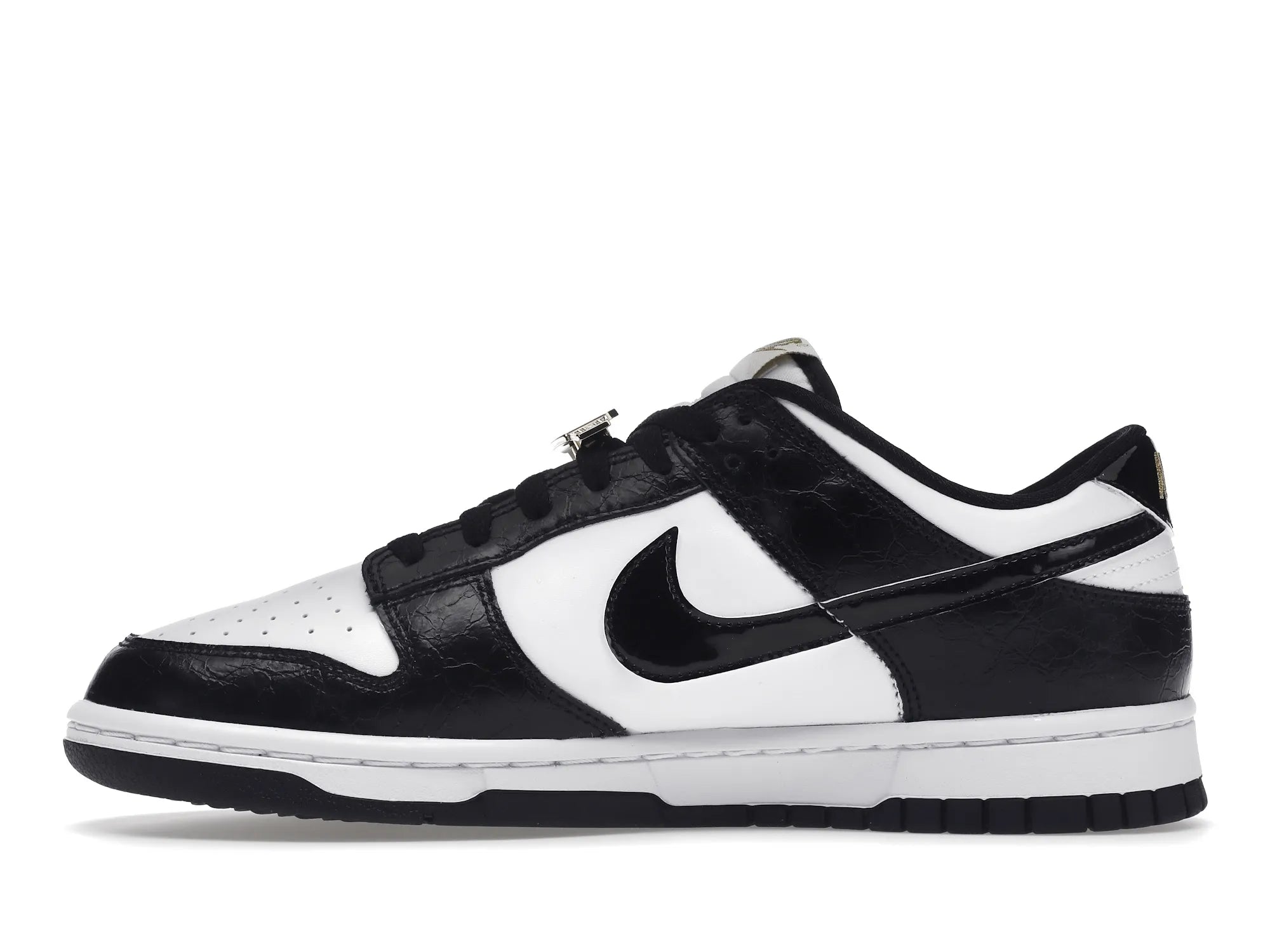 DUNK LOW SE ‰Û÷WORLD CHAMPS‰۪