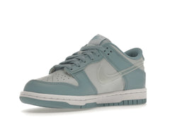 DUNK LOWCLEAR BLUE SWOOSH