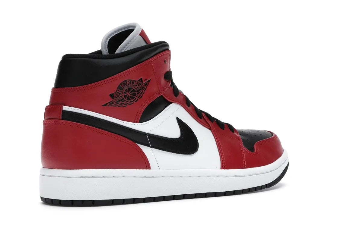 NIKE AIR JORDAN 1 MID CHICAGO TOE