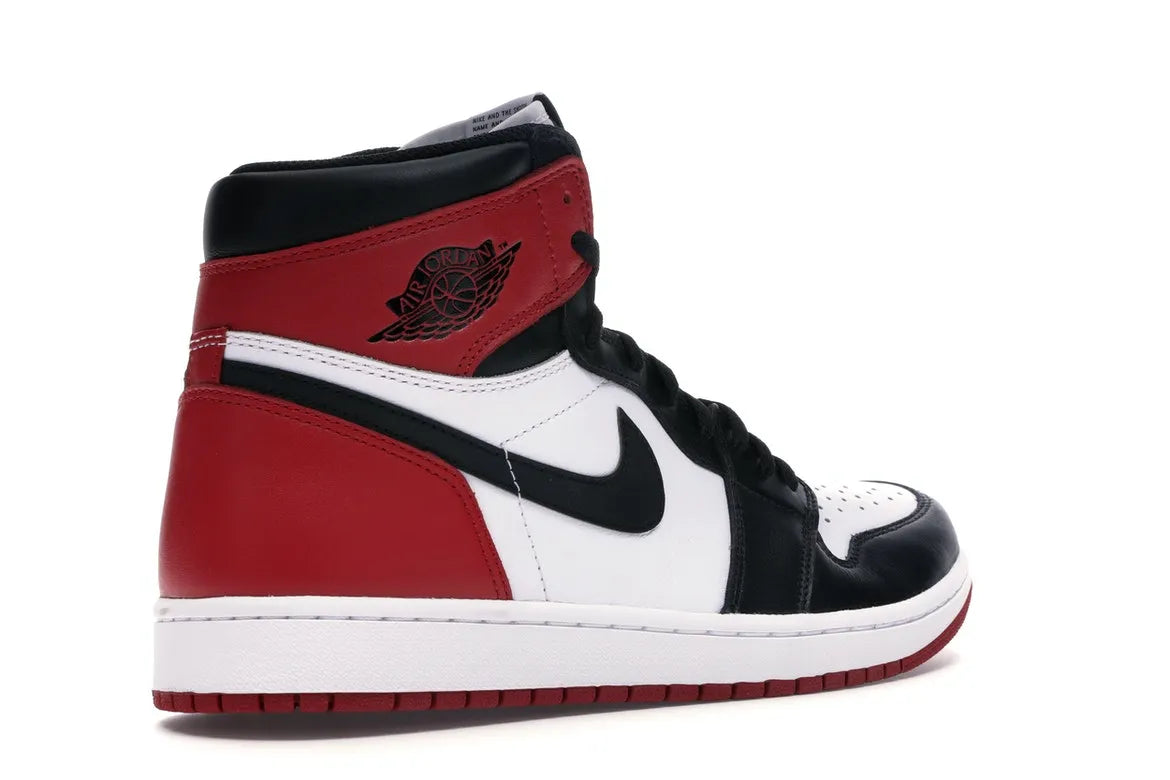 NIKE AIR JORDAN 1 RETRO BLACK TOE