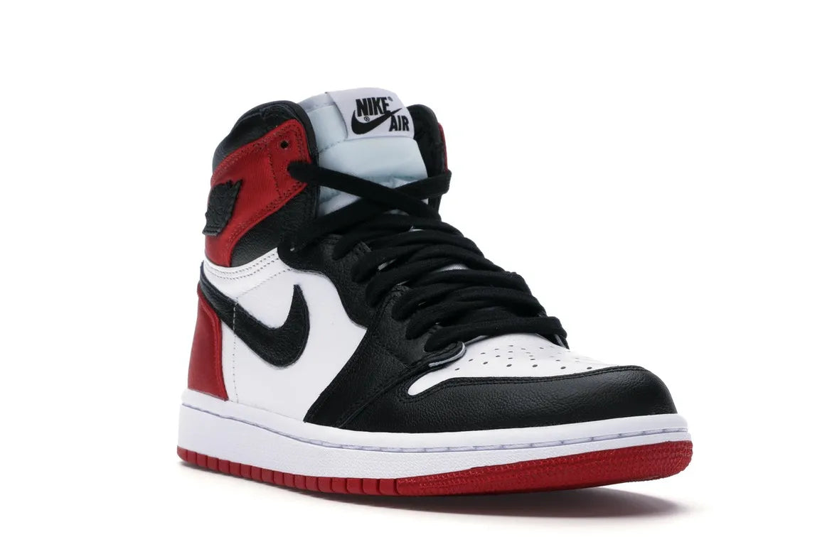 NIKE AIR JORDAN 1 RETRO BLACK TOE