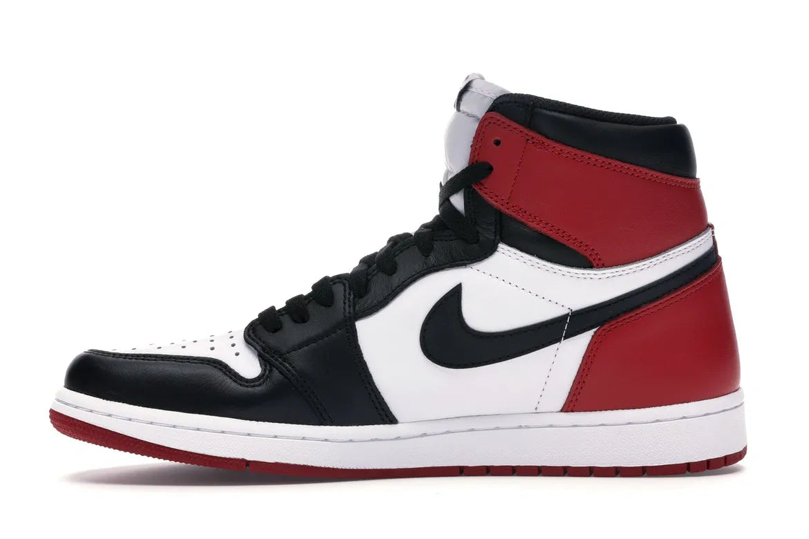 NIKE AIR JORDAN 1 RETRO BLACK TOE