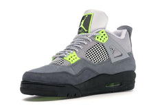 AIR JORDAN 4 RETRO SE NEON