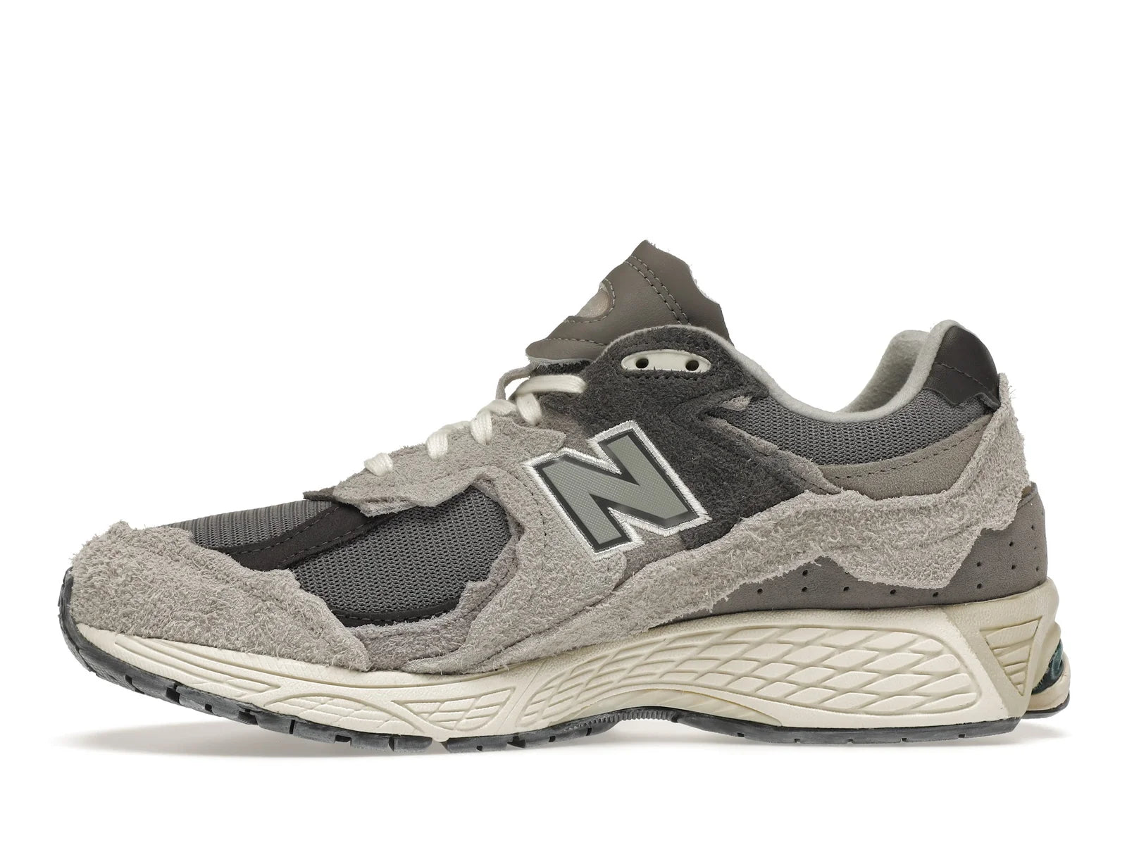 NEW BALANCE 2002R PROTECTION PACK RAIN CLOUD