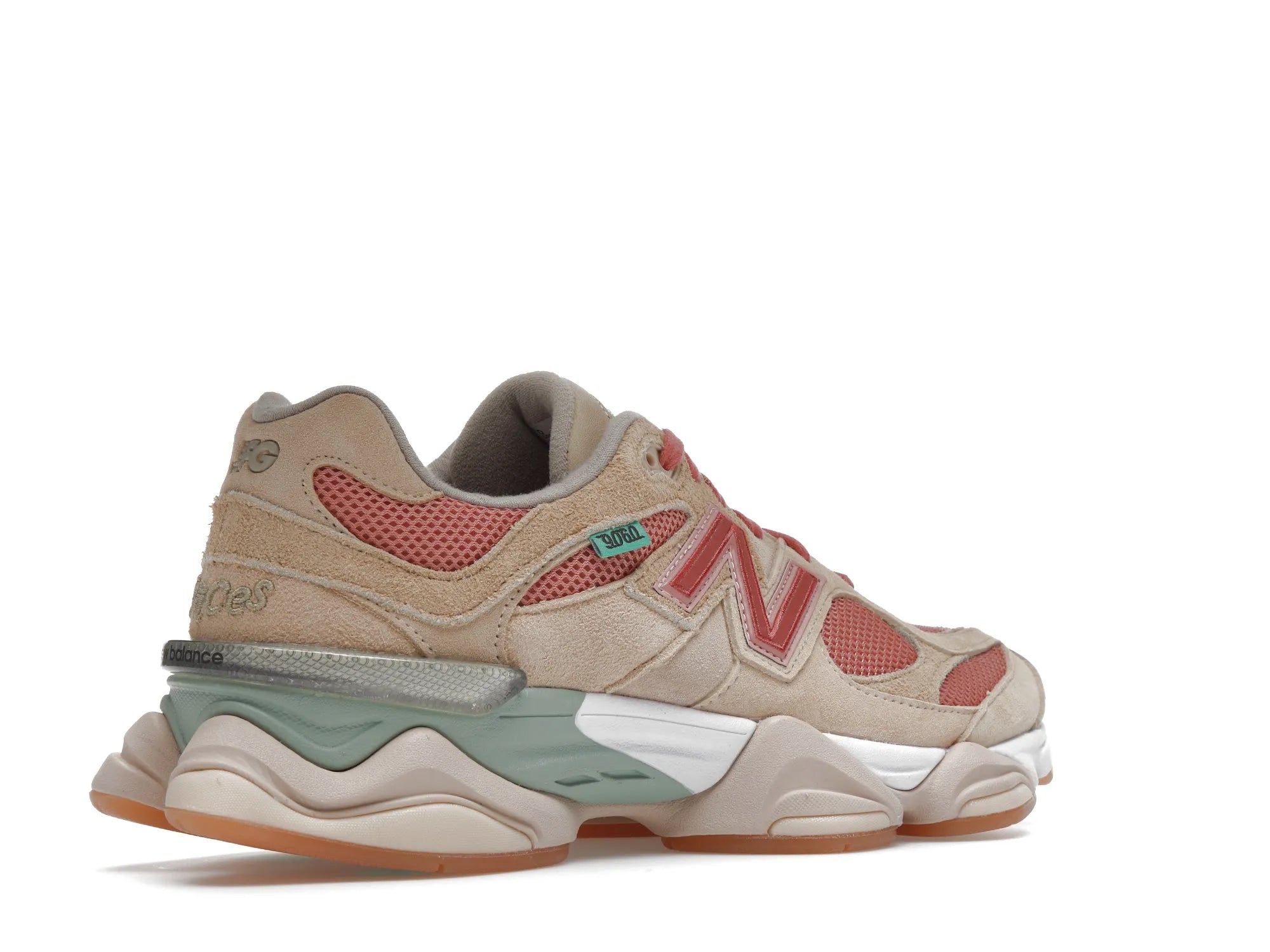 NEW BALANCE 9060 JOE FRESHGOODS INSIDE VOICES PENNY COOKIE PINK