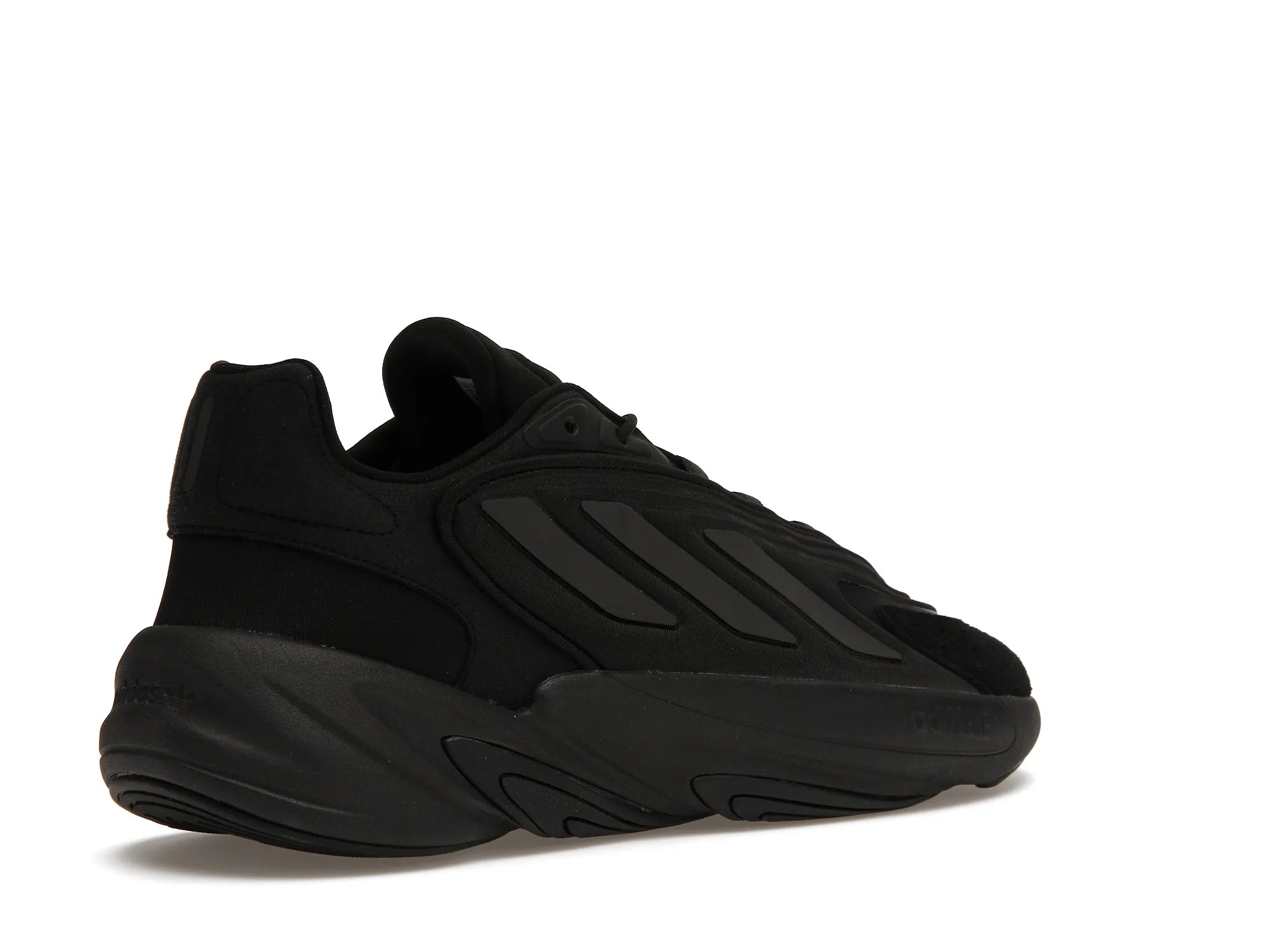 ADIDAS OZELIA TRIPLE BLACK