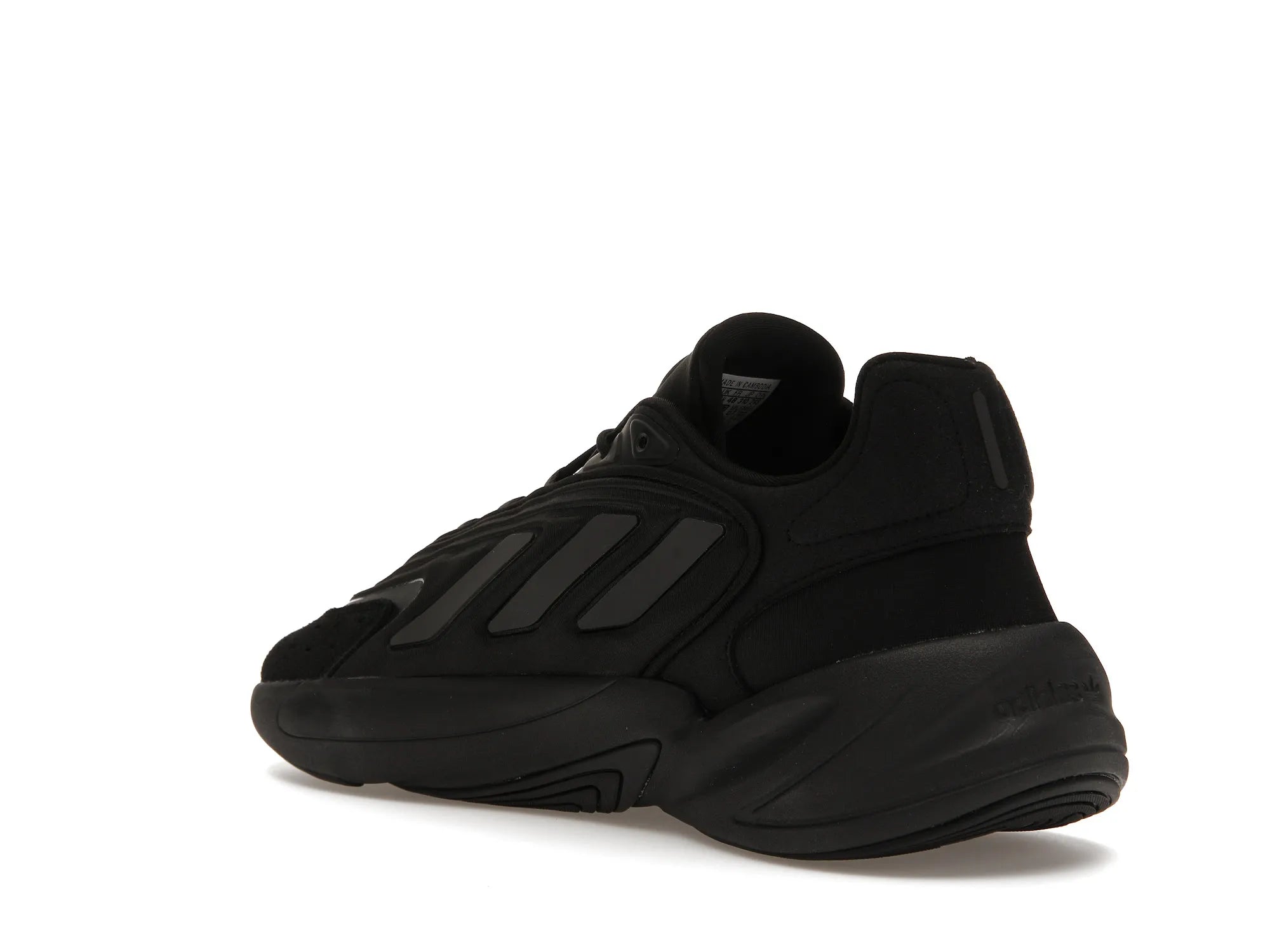 ADIDAS OZELIA TRIPLE BLACK