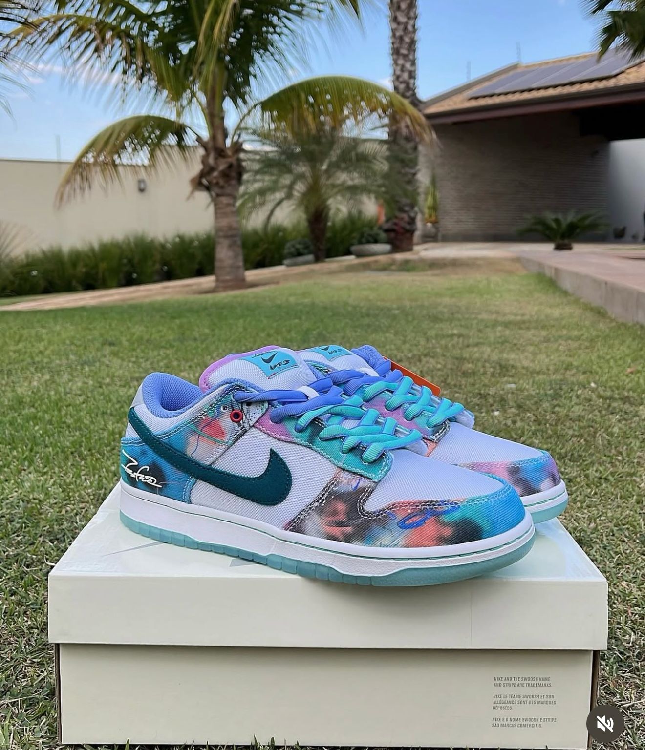 FUTURA LABORATORIES X NIKEMENS DUNK LOW BLEACHED AQUA