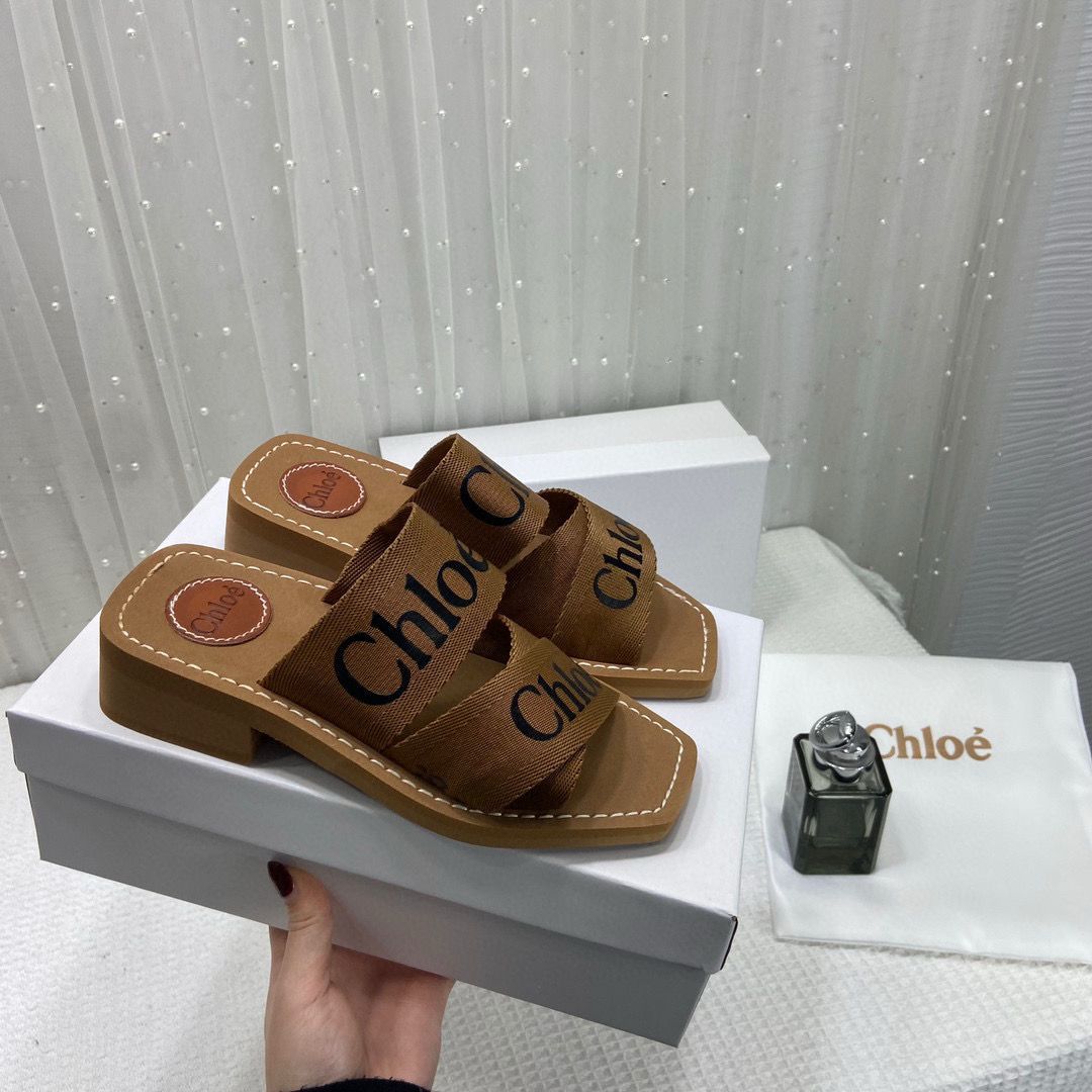 WMN Chloé Premium  Woody Slides in Brown whit og box