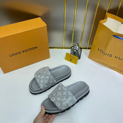 WMN Louis vuitton Premium Lv slide Gray whit og box