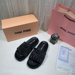 Miu Miu Premium resistant slide women black Whit og box