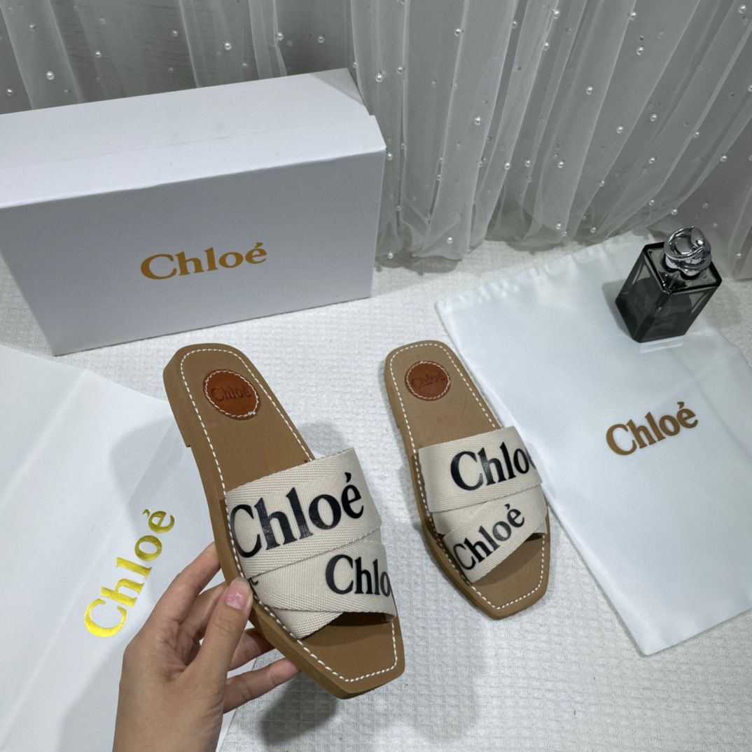 Chloe Premium Woody Slides Flats Whit og box