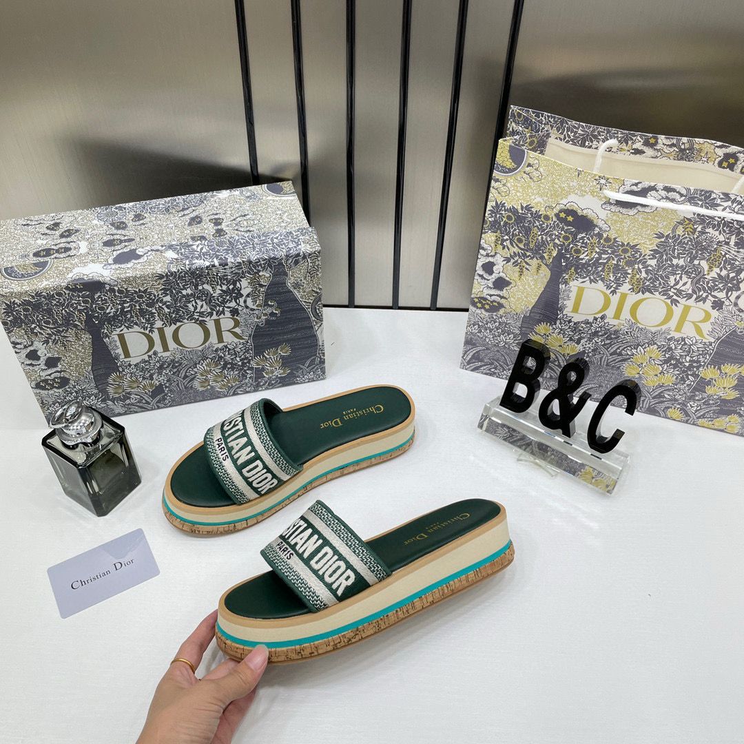 WMN Christian Dior Premium  Green Sandals whit og box