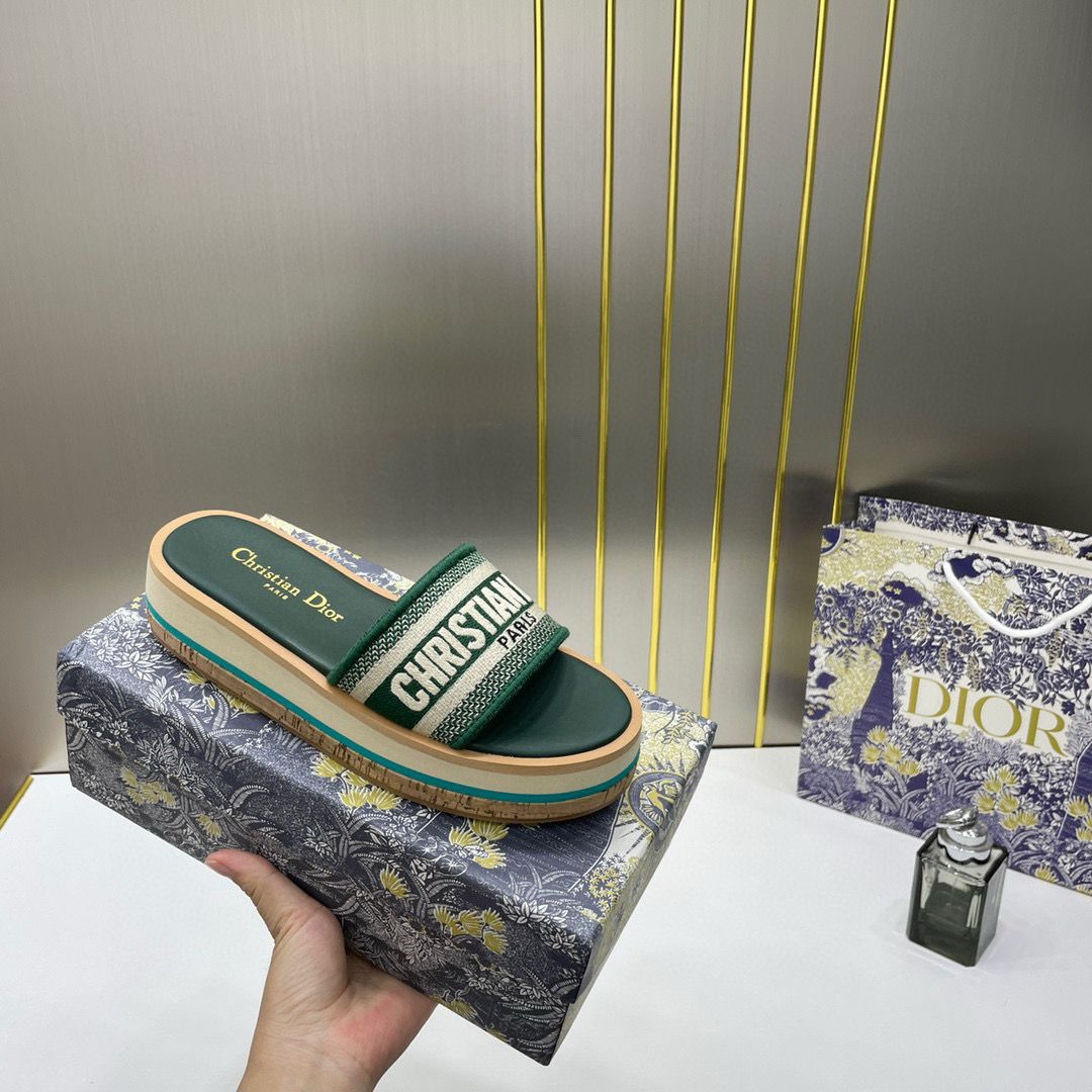 WMN Christian Dior Premium  Green Sandals whit og box