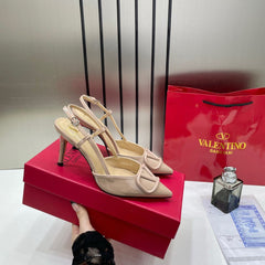 Valentino Premium  heels Vlogo Patent Leather Slingback Beige