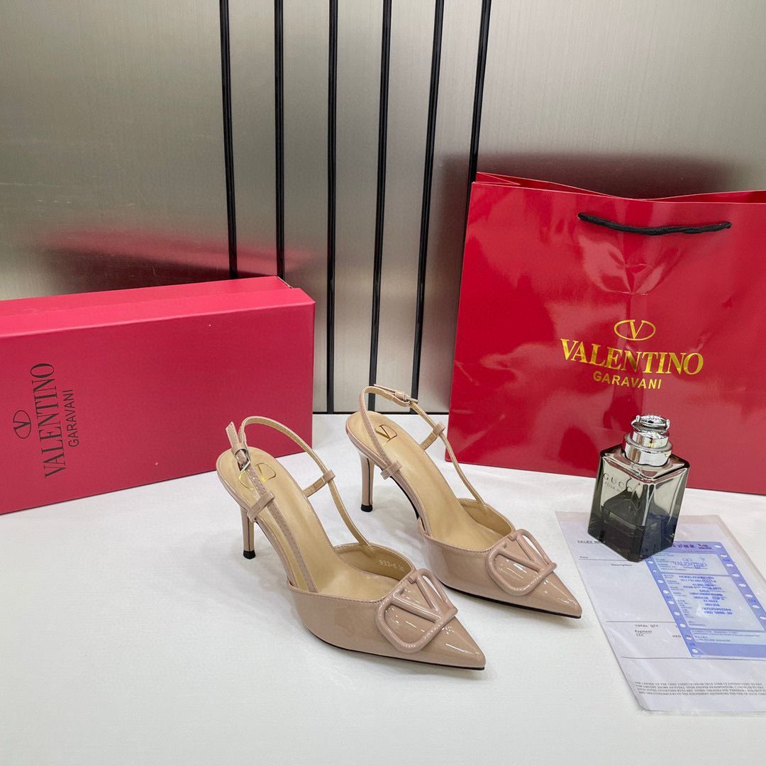 Valentino Premium  heels Vlogo Patent Leather Slingback Beige