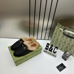 WMN Gucci Premium Black Velvet and Fur Lined Princetown Flat Mules