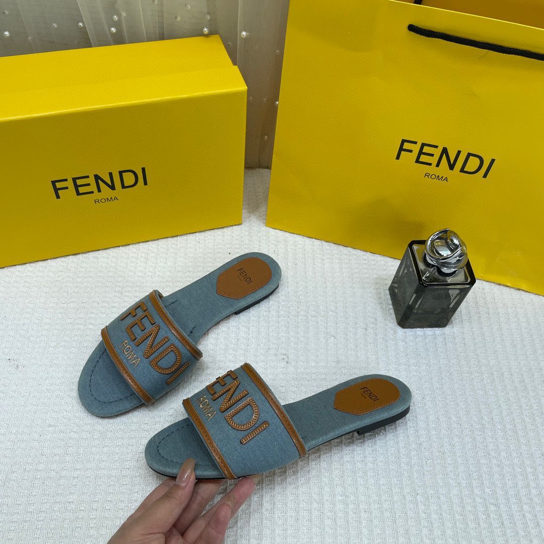 WMN Fendi Premium  Roma Velvet FF Flat Slide Sandals Blue and beige