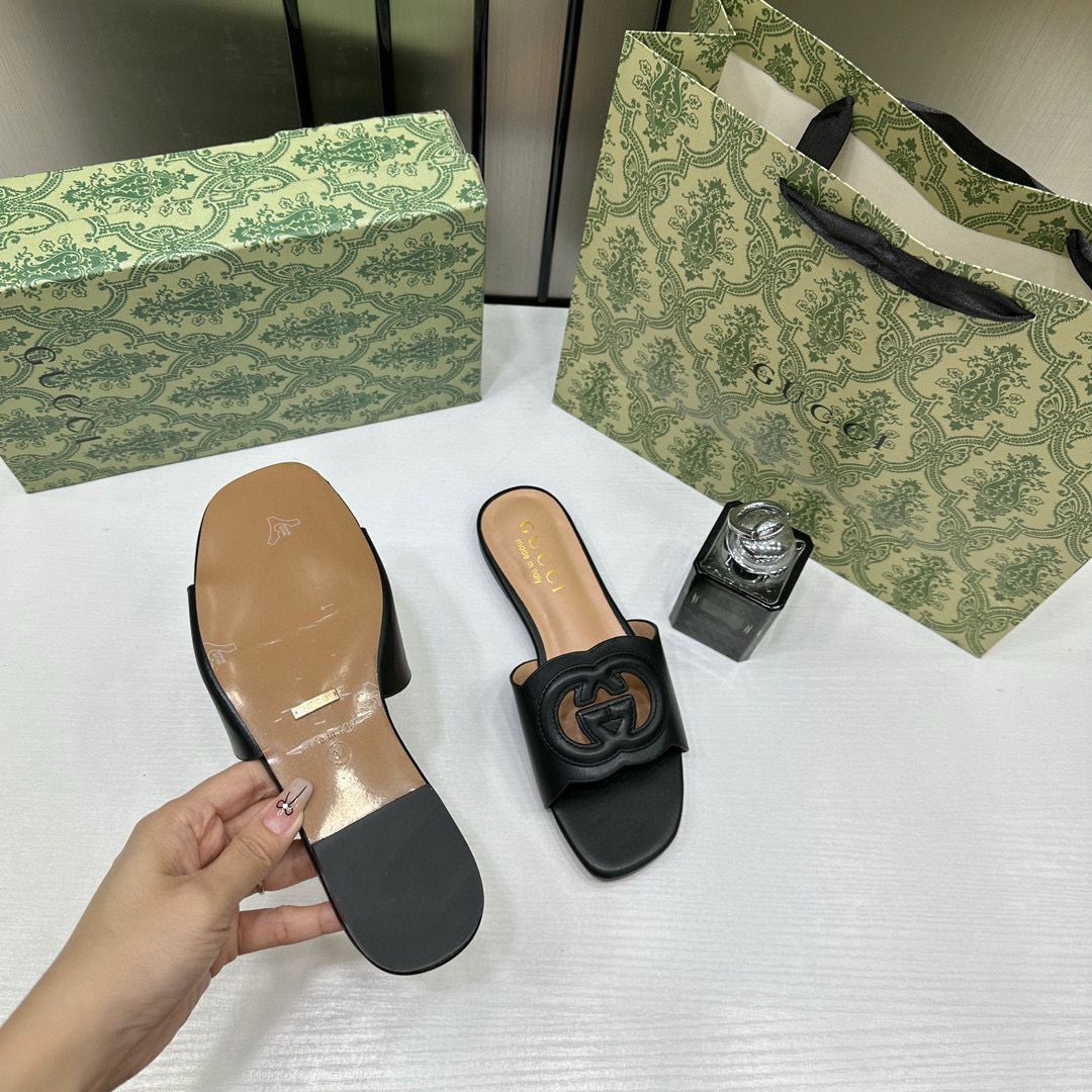 Gucci Premium Black Leather Interlocking G Flat Slides