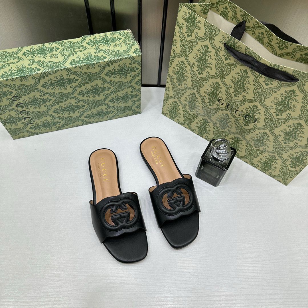 Gucci Premium Black Leather Interlocking G Flat Slides