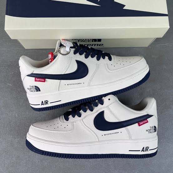NIKE AIRFORCE 1 LOW SUPREME X THE NORTH FACE