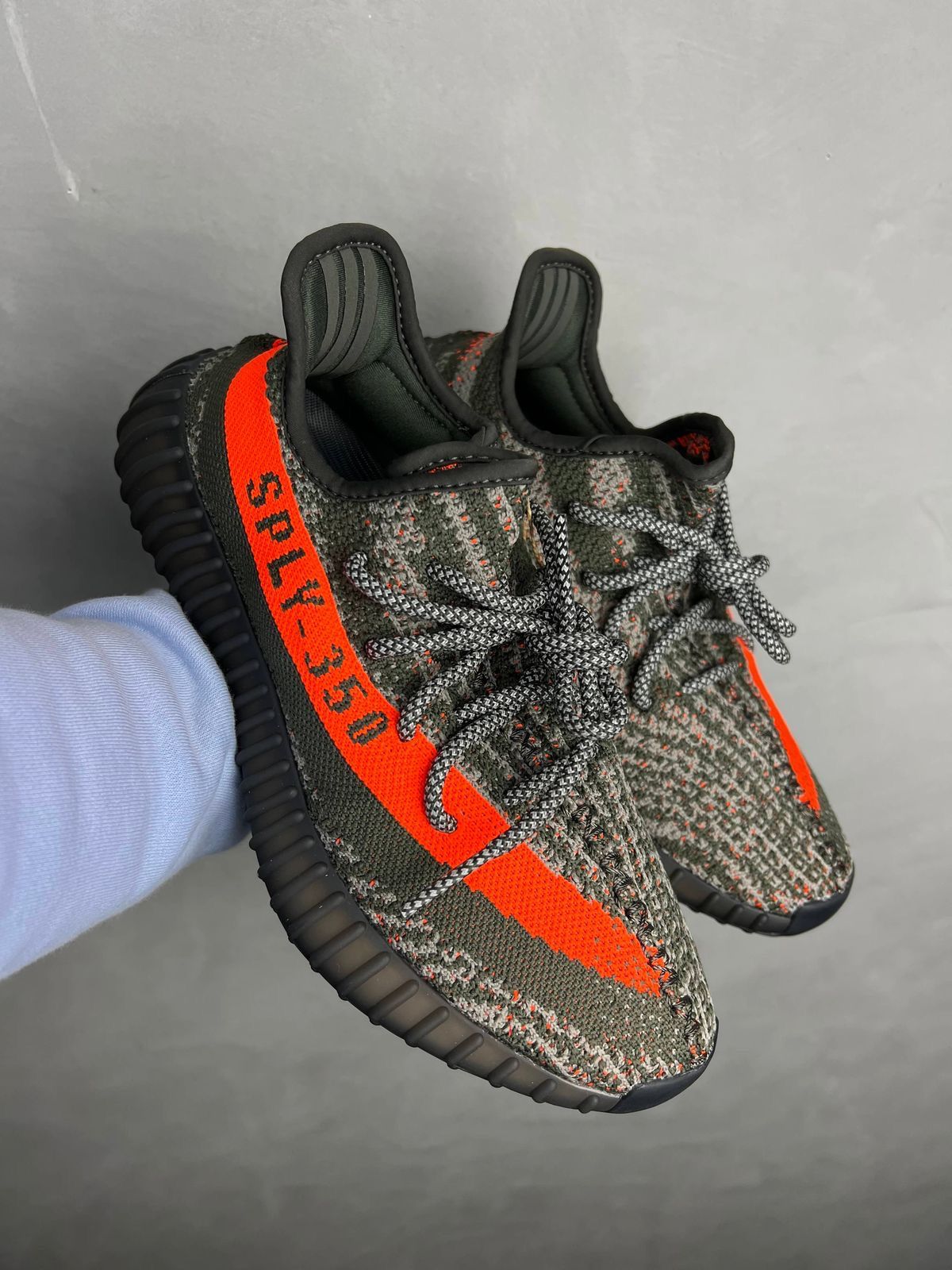 ADIDAS YEEZY BOOST 350 CARBON BELUGA SEMI UA