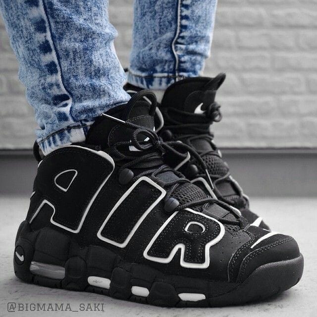 NIKE AIR  UPTEMPO BLACK WHITE