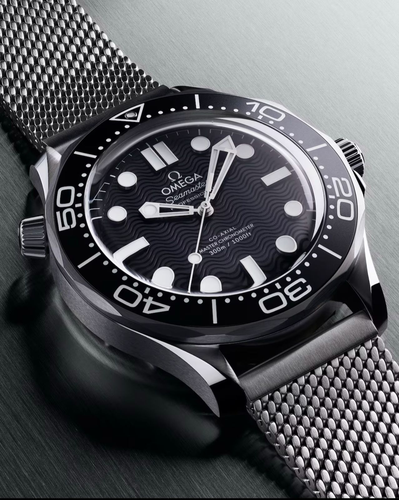 Omega Seamaster 300m Diver New Silver Black Dial With Extra Silicon Strap