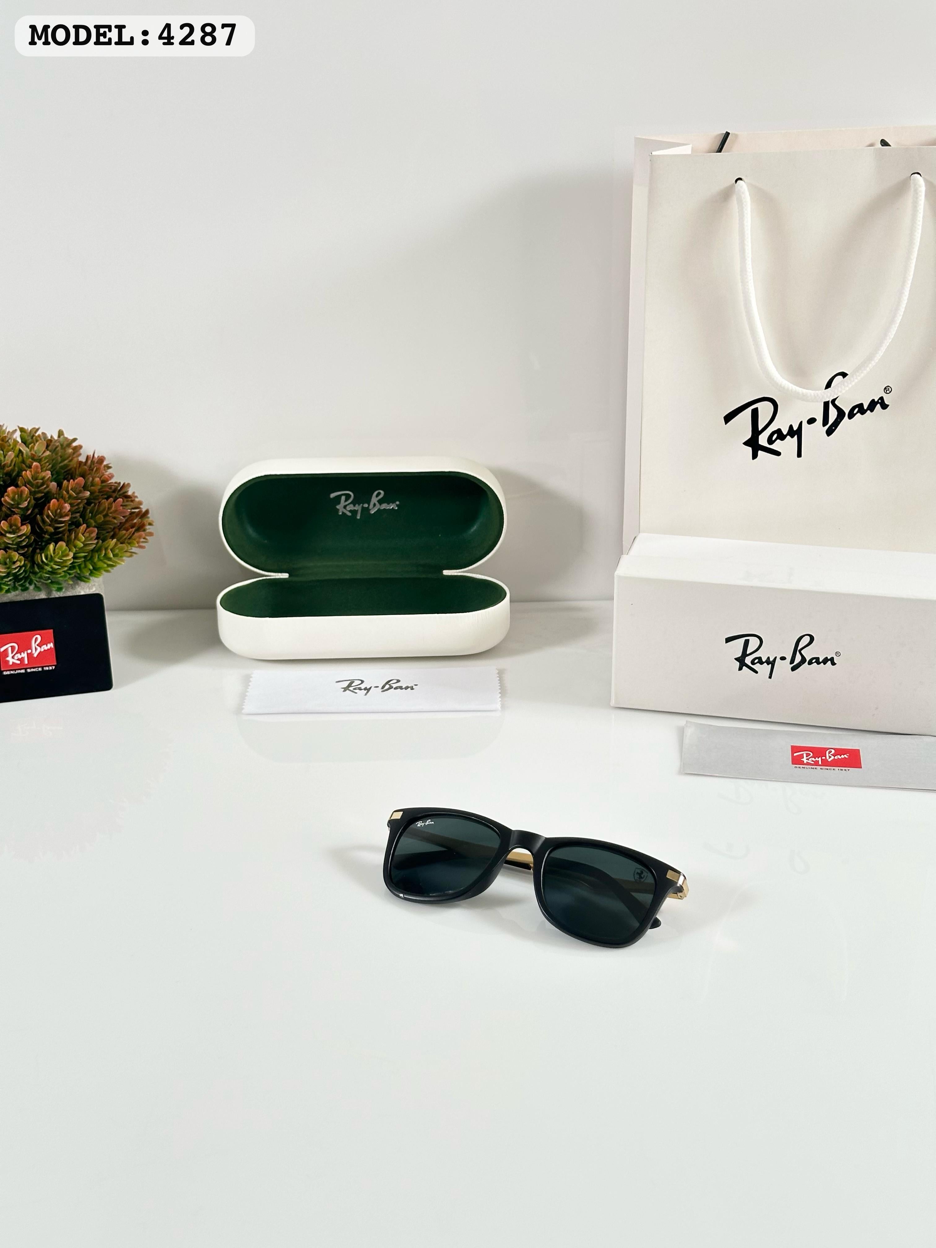RAYBAN 4287 GOLD BLACK GLASS