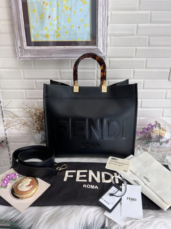 Fendi roma sunshine large size tote bag with dust cover