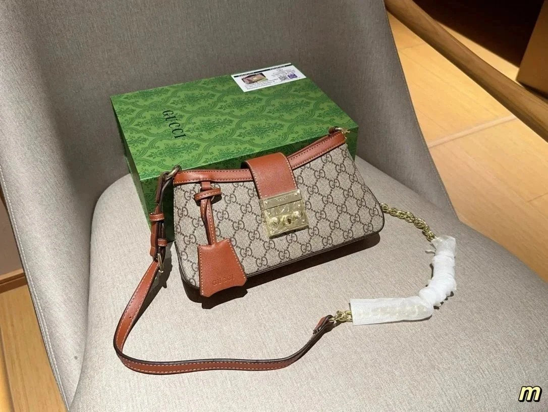 Gucci Padlock Brown Small Shoulder Bag With OG Box & Dust Bag 88278 Brown
