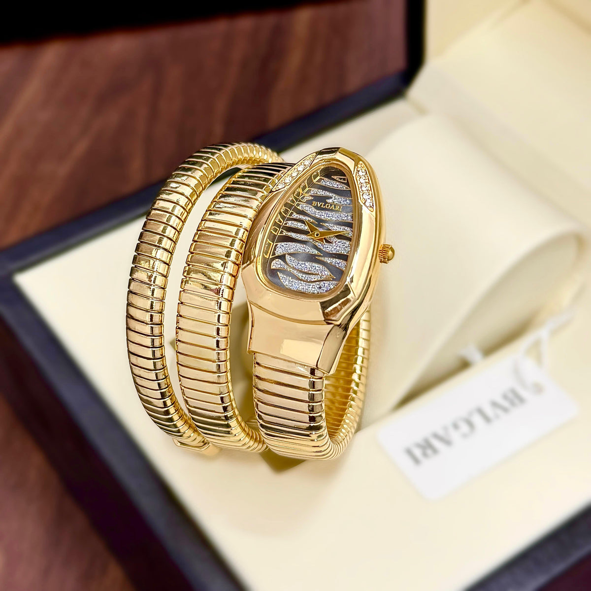 BVLGARI WOMEN SERPENTI gold black dial