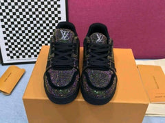 LOUIS CRYSTAL BLACK