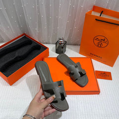 Hermes Paris Oran Flats With OG Box Dust Bag & Carry Bag H38 Army Green Slide