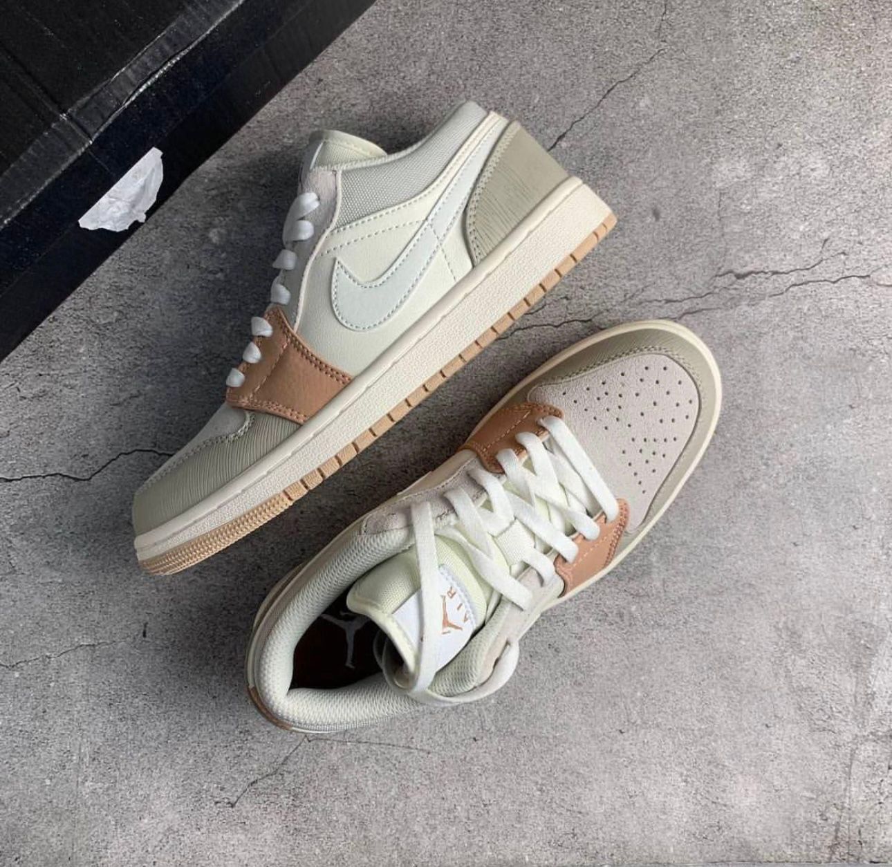 NIKE AIR JORDAN 1 LOW MILAN