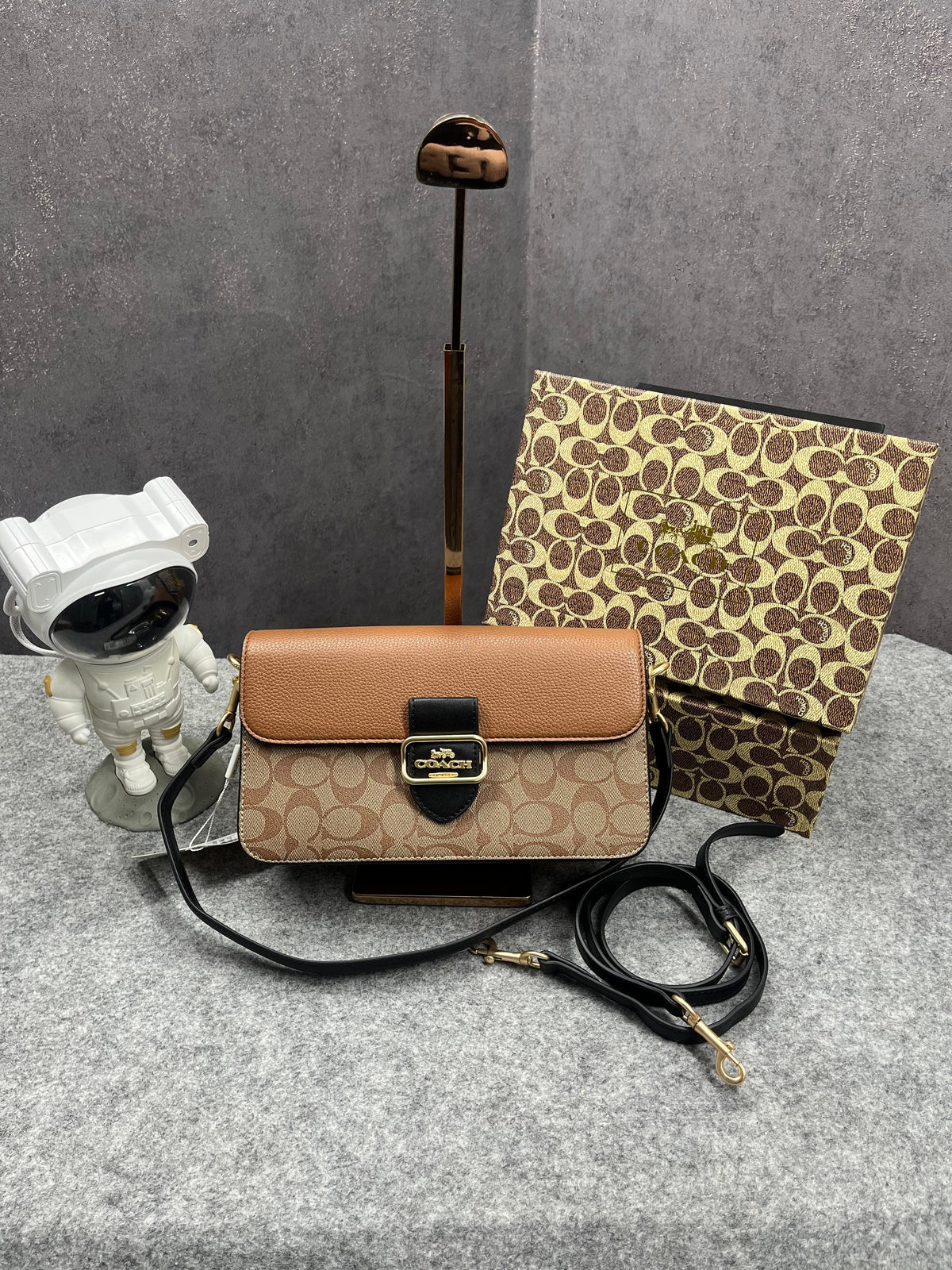 Coach Morgan 27 Shoulder Bag With OG Box & Dust Bag (5710 Apricot Brown)