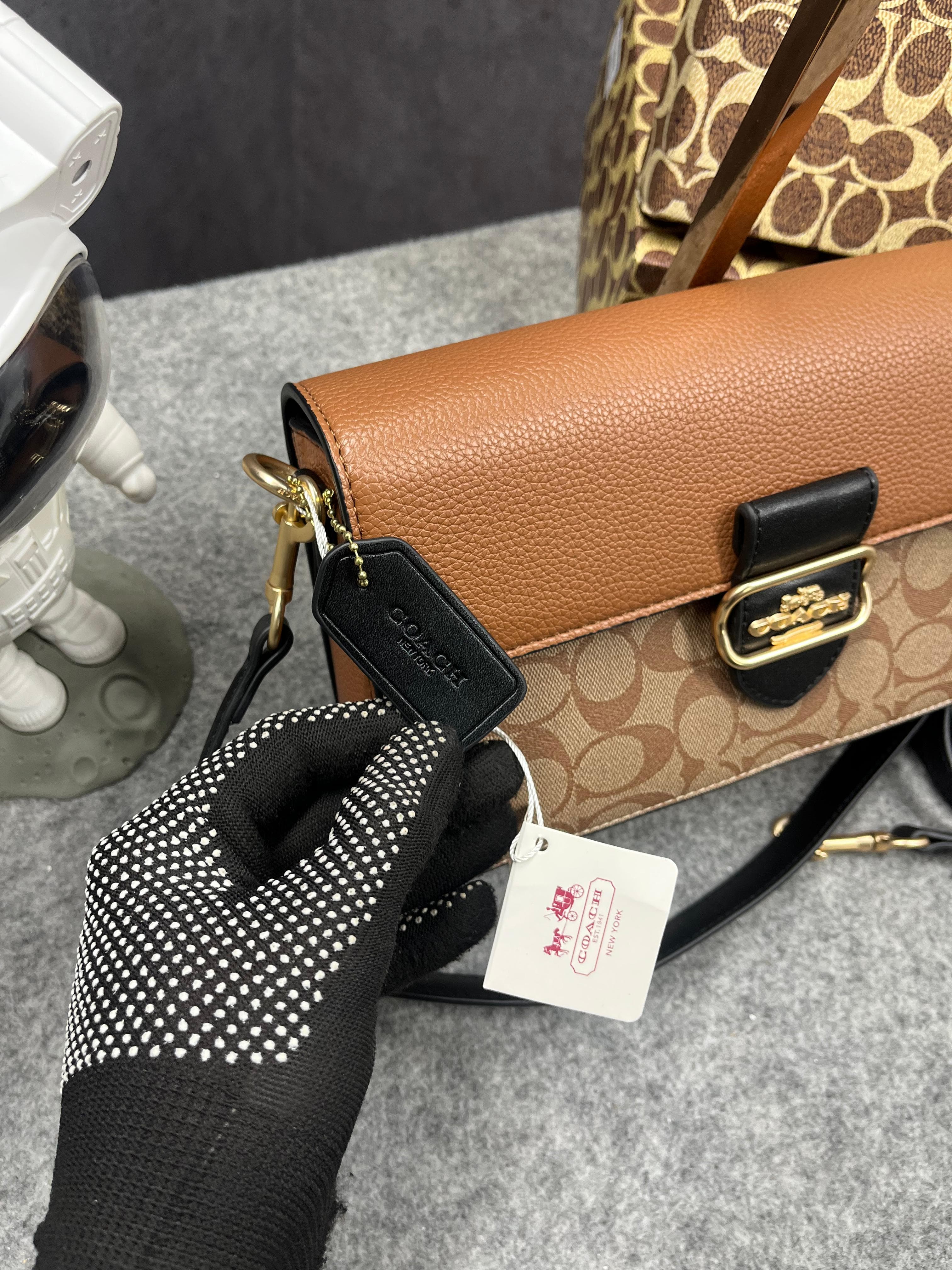Coach Morgan 27 Shoulder Bag With OG Box & Dust Bag (5710 Apricot Brown)