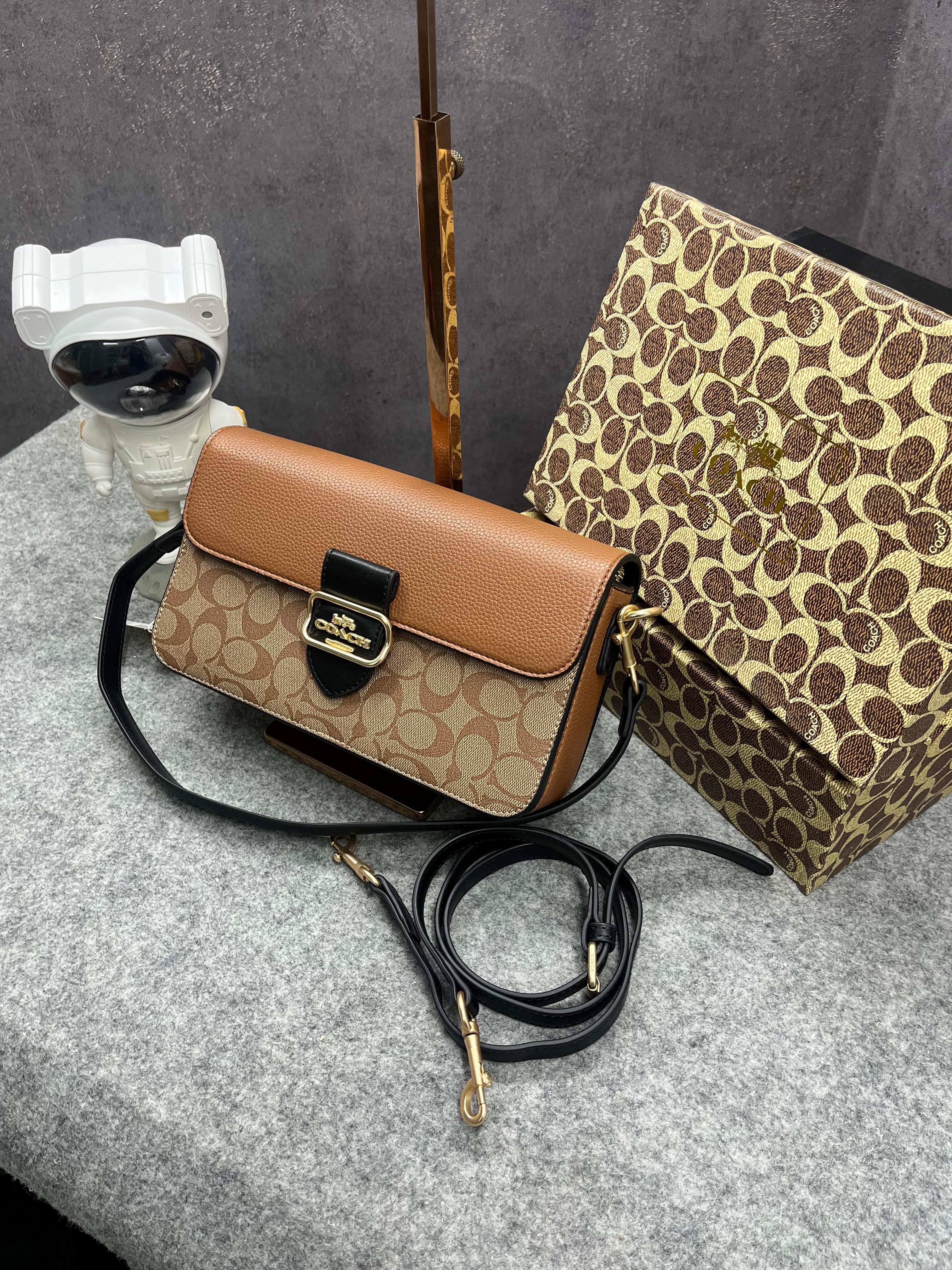 Coach Morgan 27 Shoulder Bag With OG Box & Dust Bag (5710 Apricot Brown)