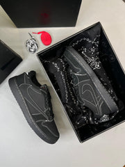 NIKE  AIR JORDAN 1 RETRO X TRAVIS SCOTT BLACK PHANTOM ( SEMI UA)